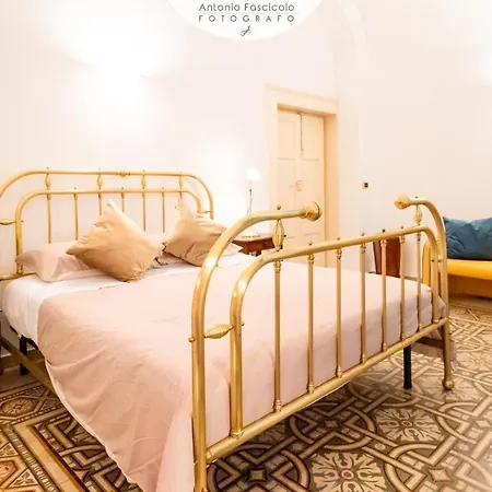 Antica Dimora Lombardi 1 Apartment Bari Exterior photo