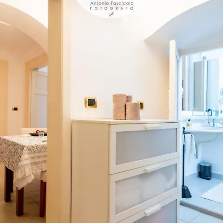 Antica Dimora Lombardi 1 Apartment Bari Exterior photo